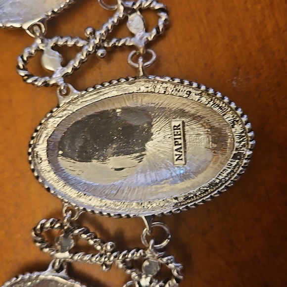 NAPIER | NECKLACE - Picture 5 of 5